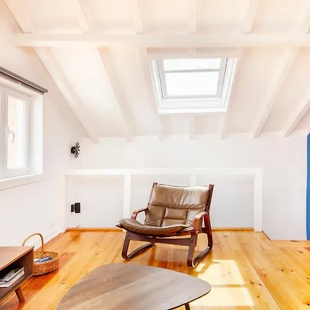 Apartment Plum Guide - Come Aboard *